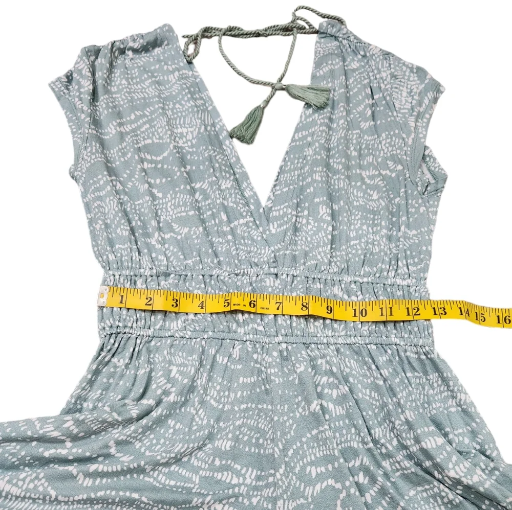 Urban Outfitters swingy short